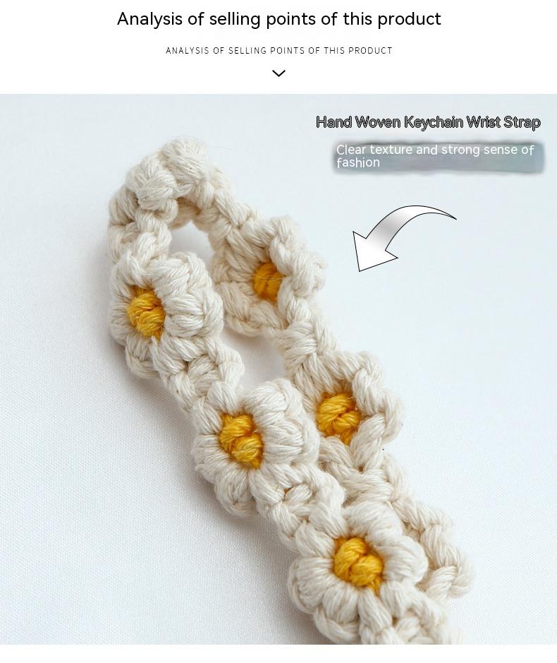 Hand-Woven Daisy Keychain - Frazeshop