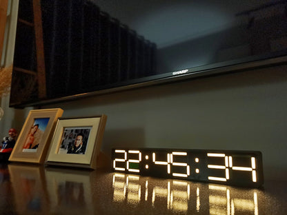 Luminous Electronic Clock With Perpetual Calendar - Frazeshop